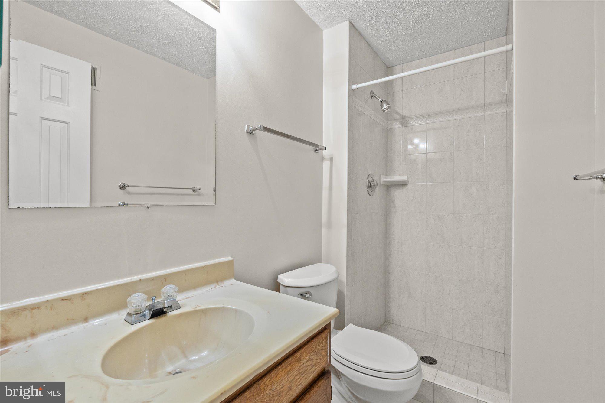 7781 NEWINGTON WOODS DRIVE