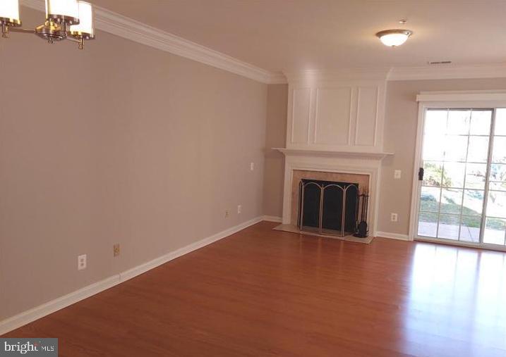 7064 FALLS REACH DR #7064