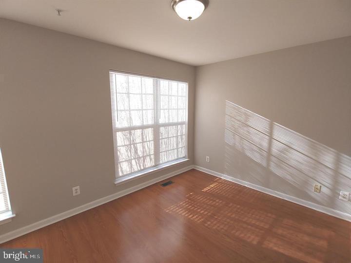 7064 FALLS REACH DR #7064