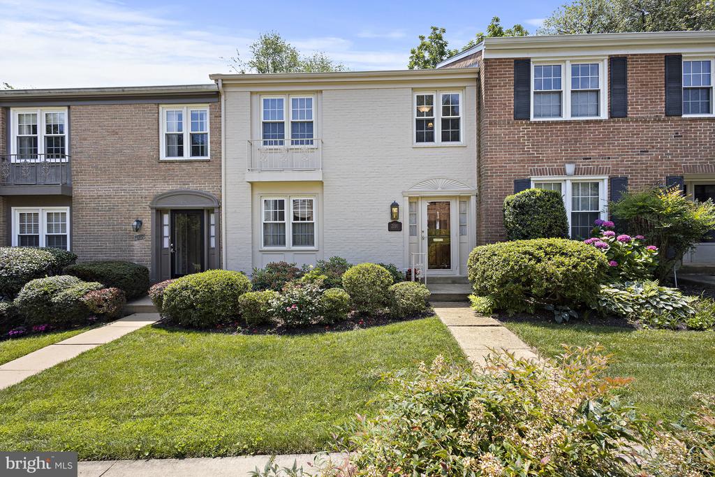 2081 Hopewood Dr