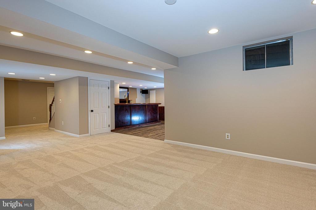 8628 Oak Chase Cir