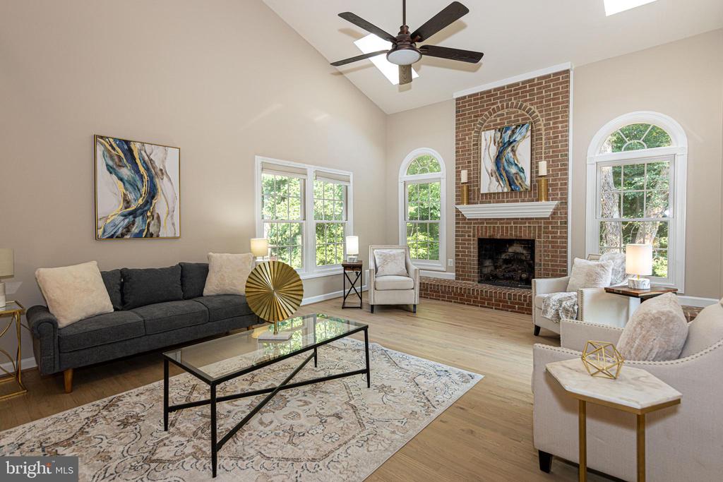 8628 Oak Chase Cir