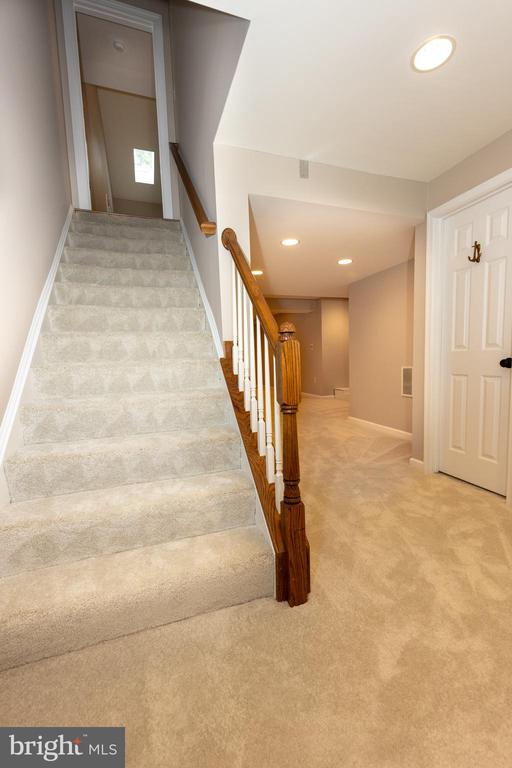 8628 Oak Chase Cir