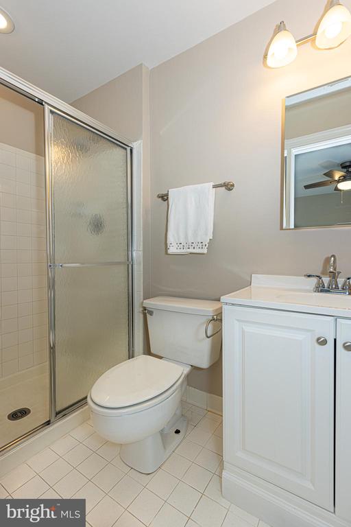 8628 Oak Chase Cir
