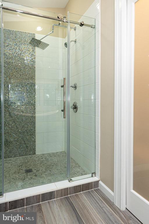8628 Oak Chase Cir