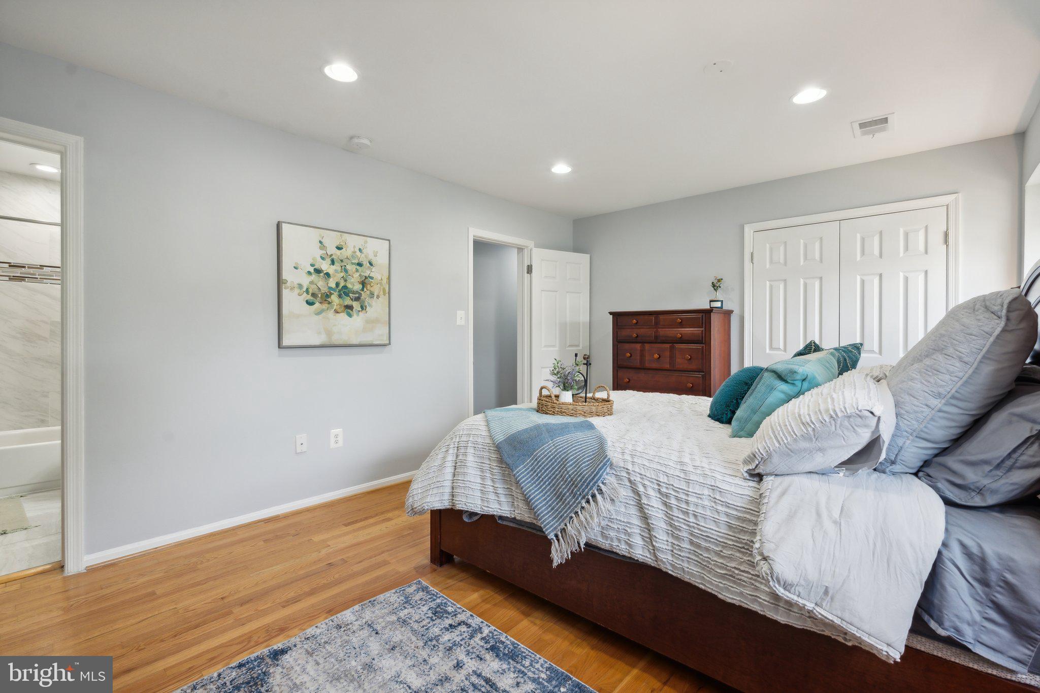807 Sycamore Ct