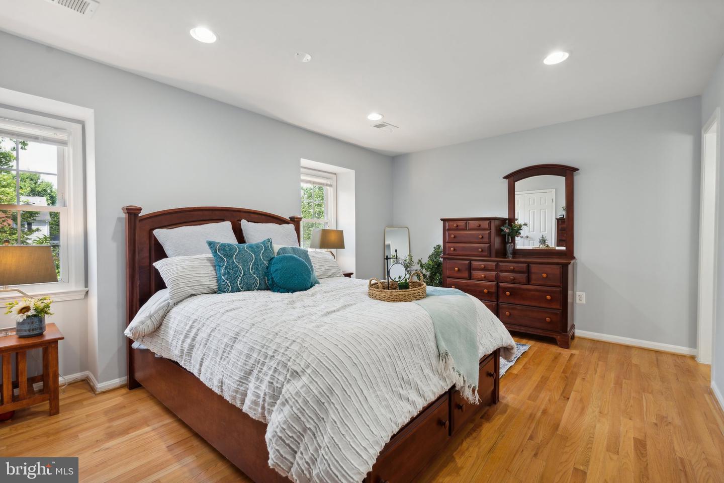 807 Sycamore Ct