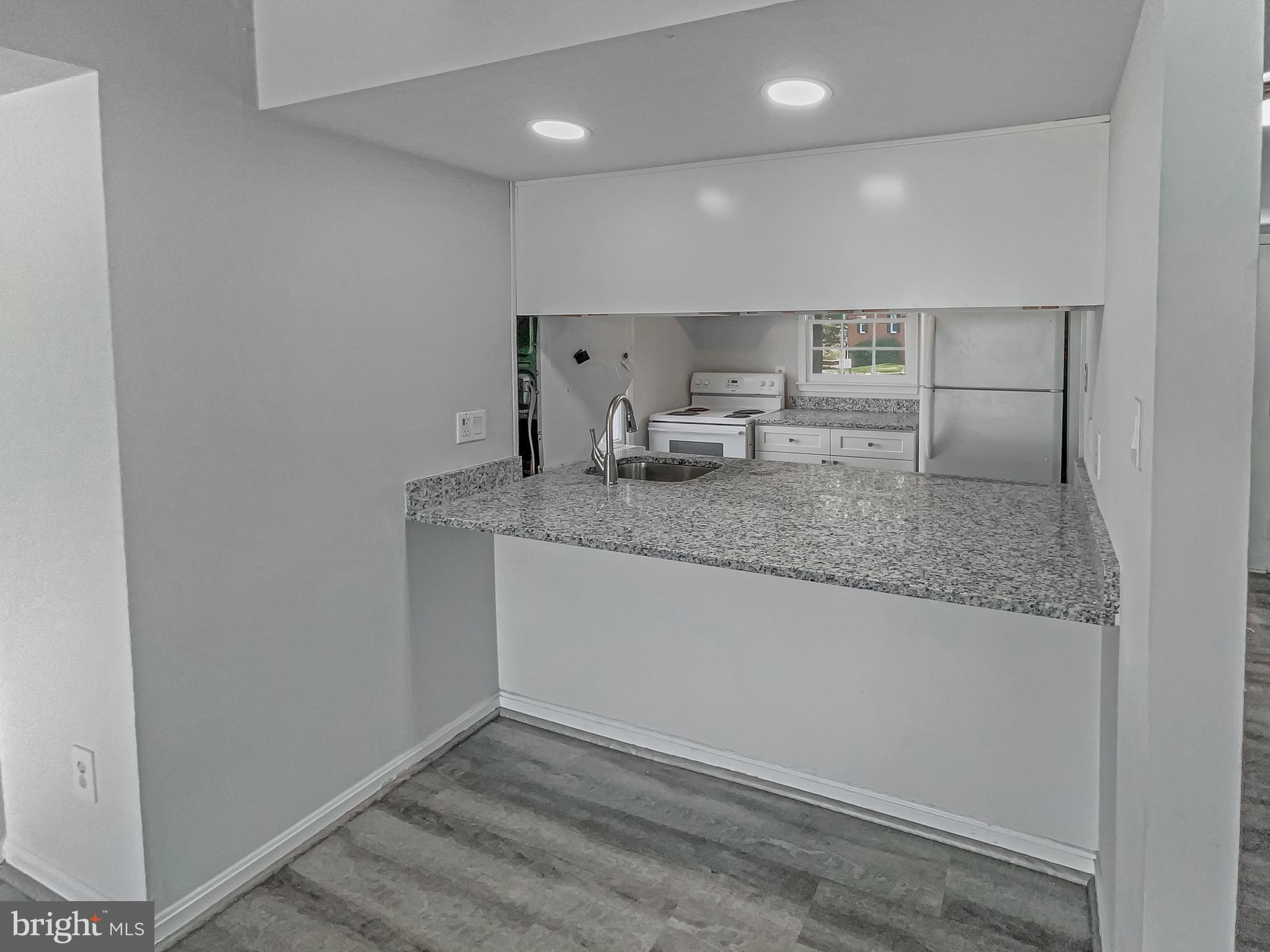14477 Cool Oak Ln