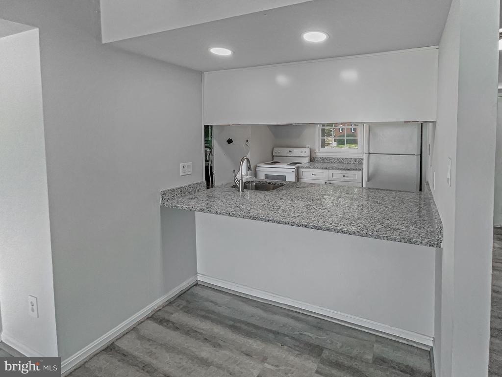 14477 Cool Oak Ln