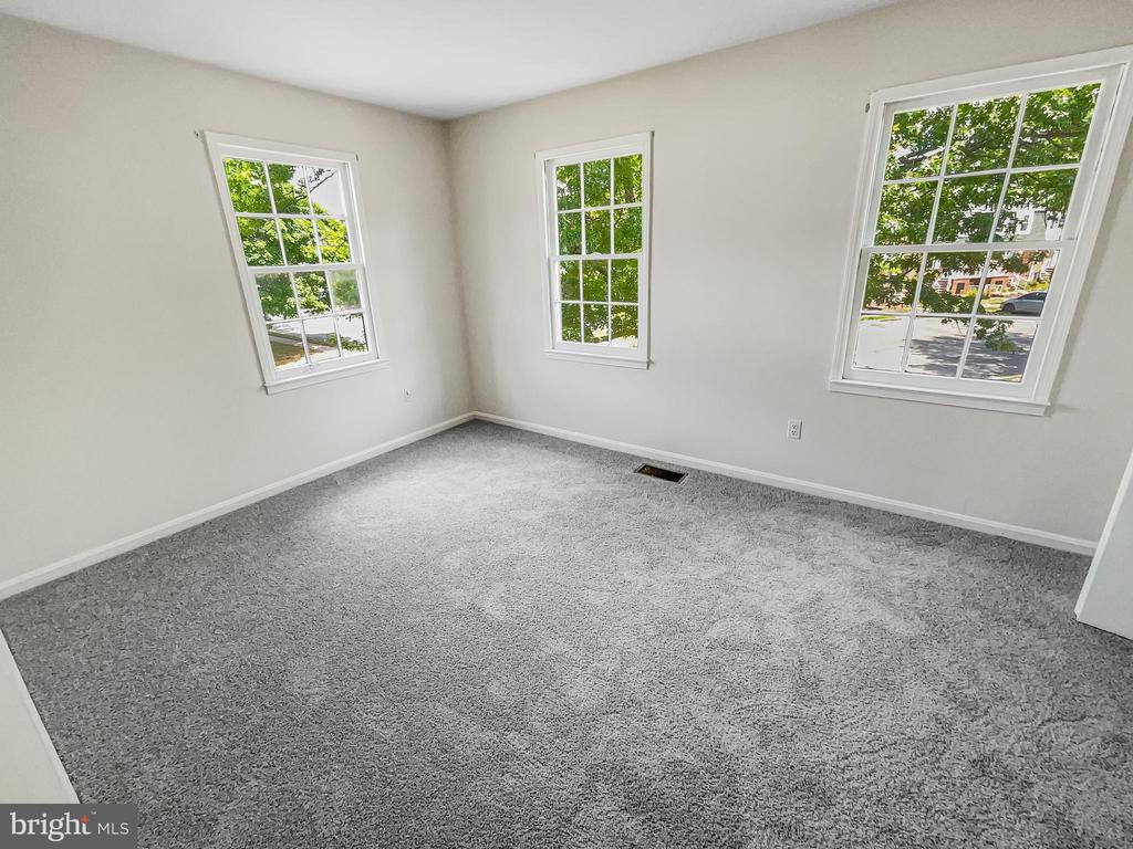 14477 Cool Oak Ln