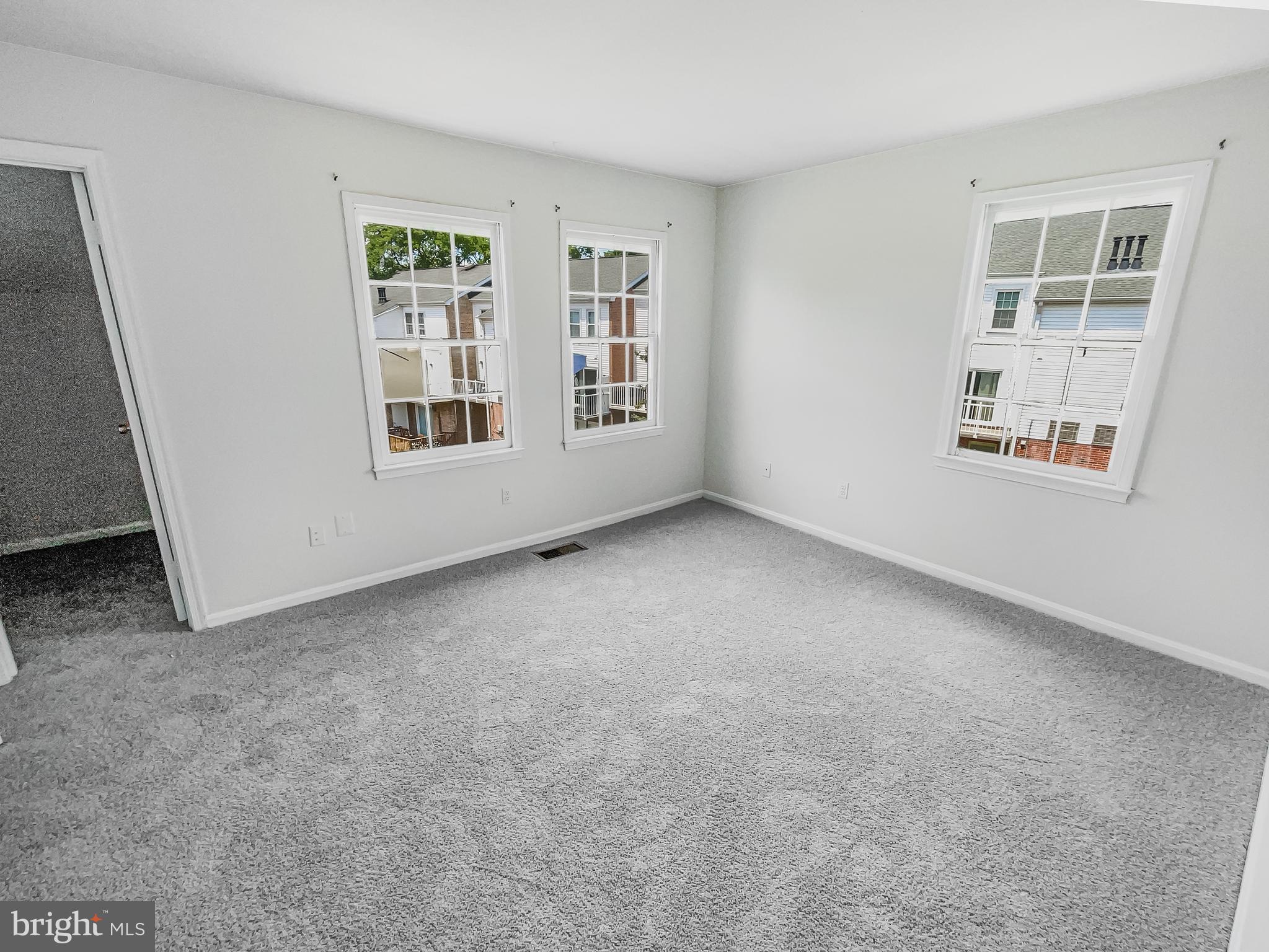 14477 Cool Oak Ln