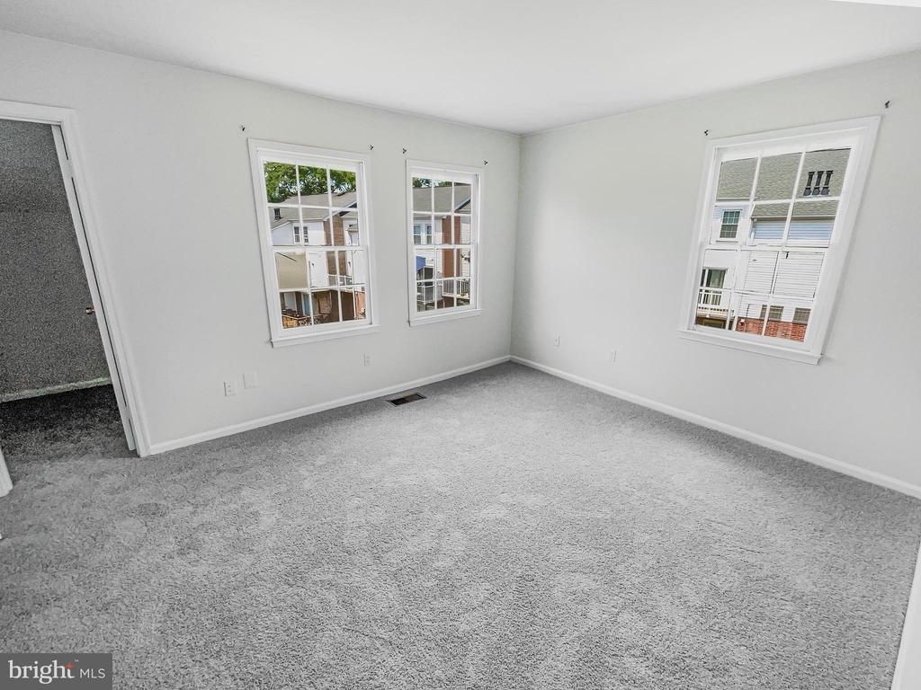 14477 Cool Oak Ln