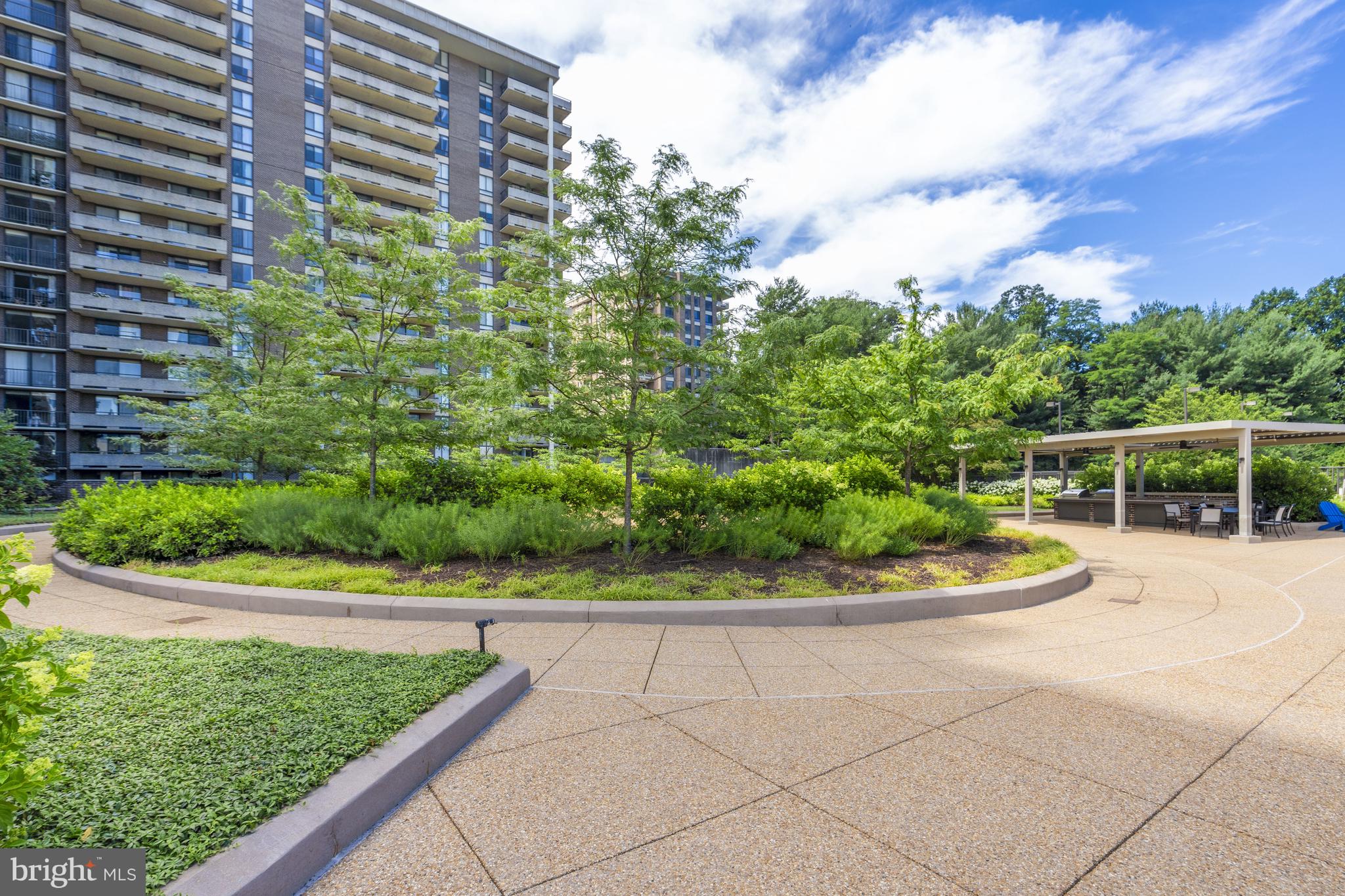 1800 Old Meadow Rd #520