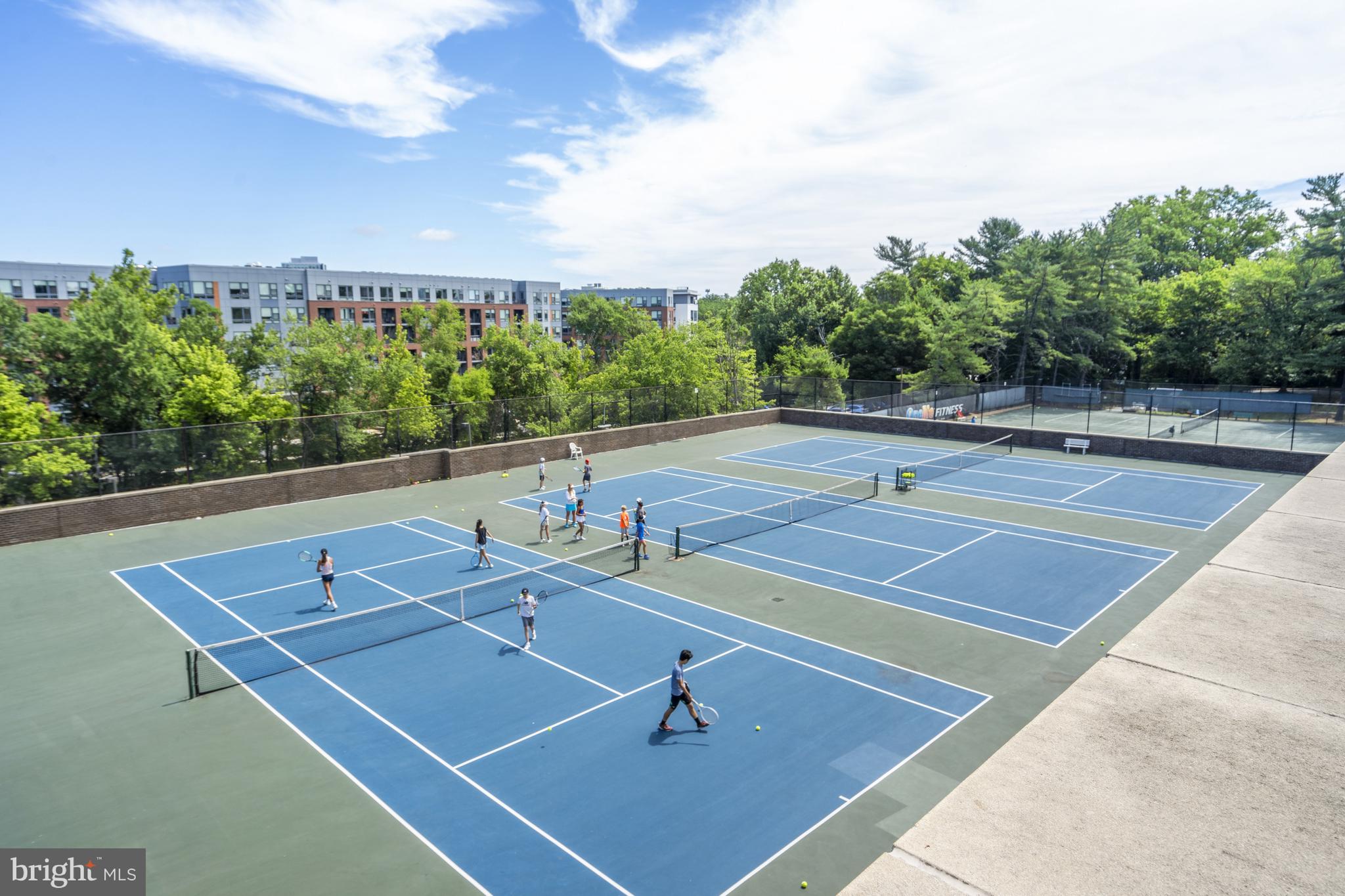 1800 Old Meadow Rd #520