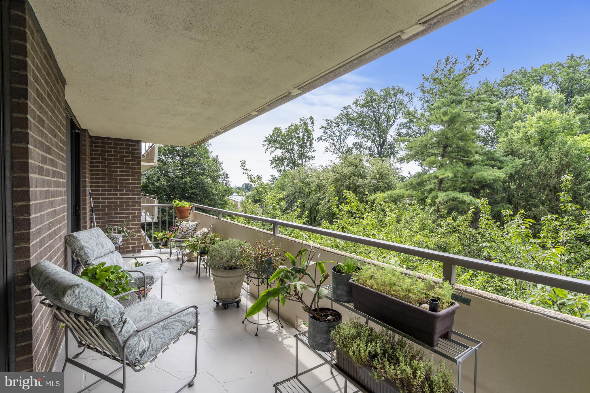 1800 Old Meadow Rd #520