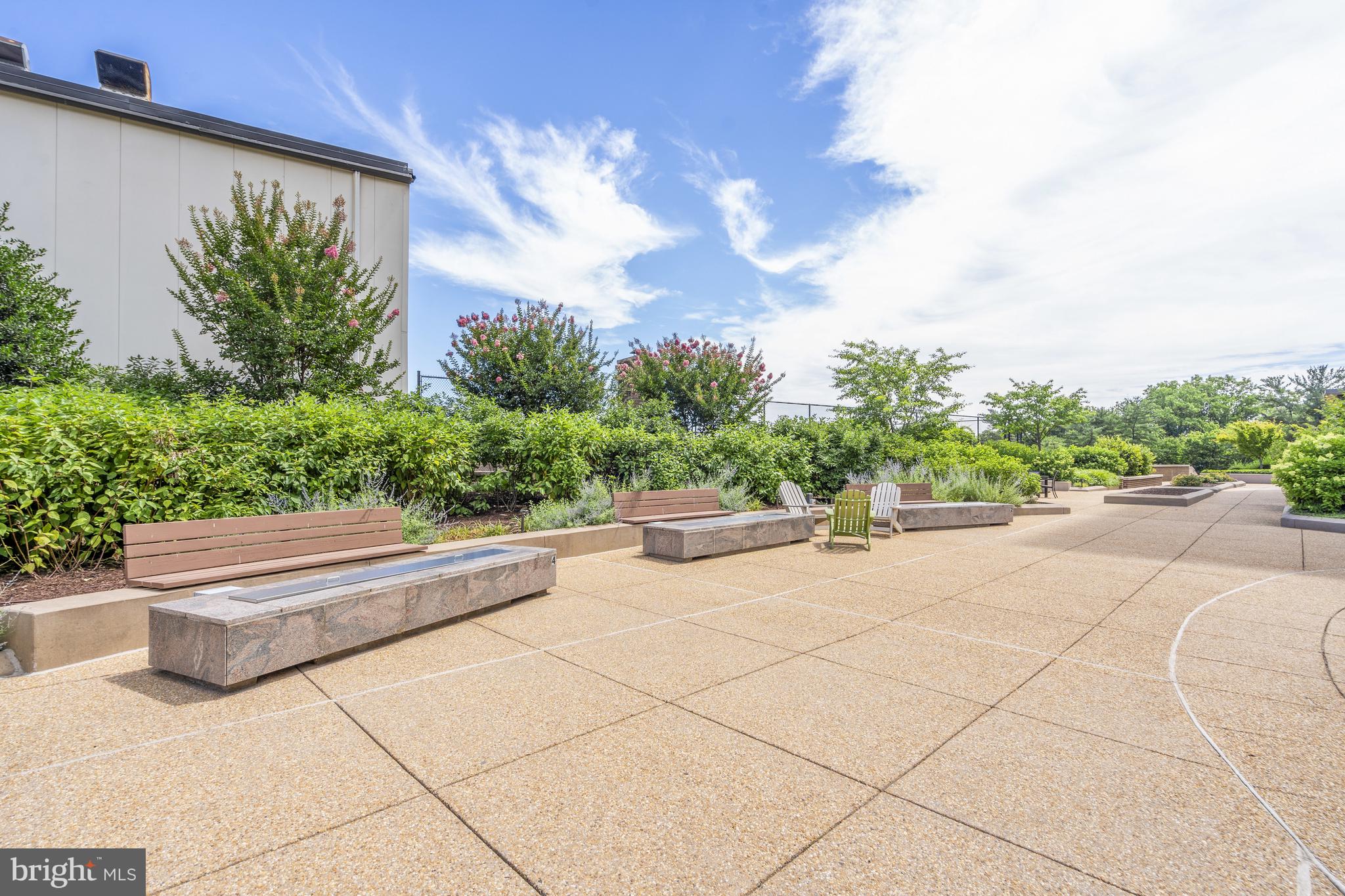 1800 Old Meadow Rd #520