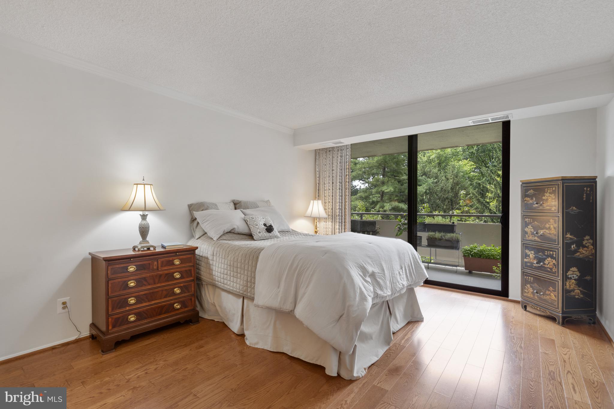 1800 Old Meadow Rd #520