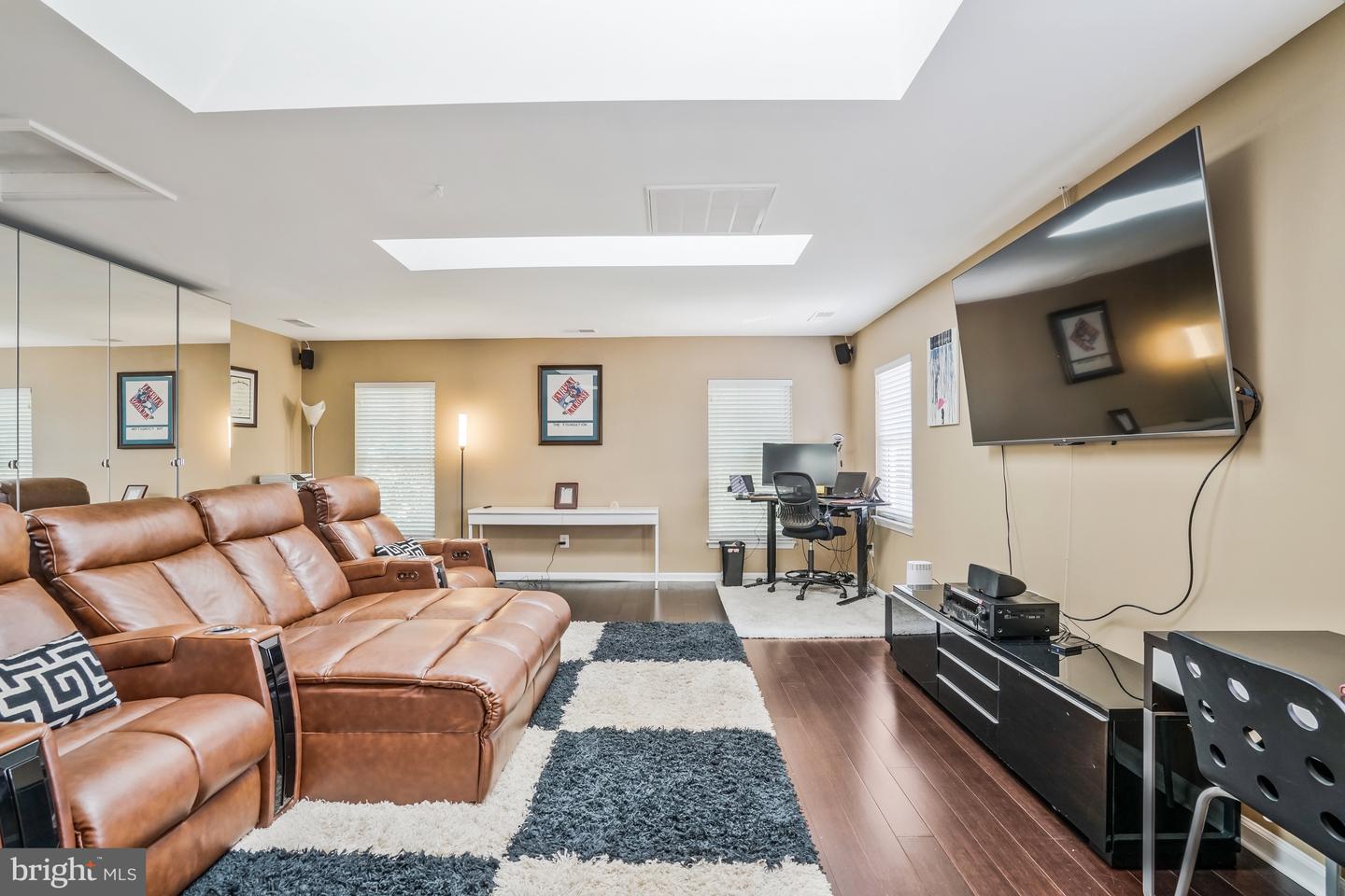 7758 Grandwind Dr
