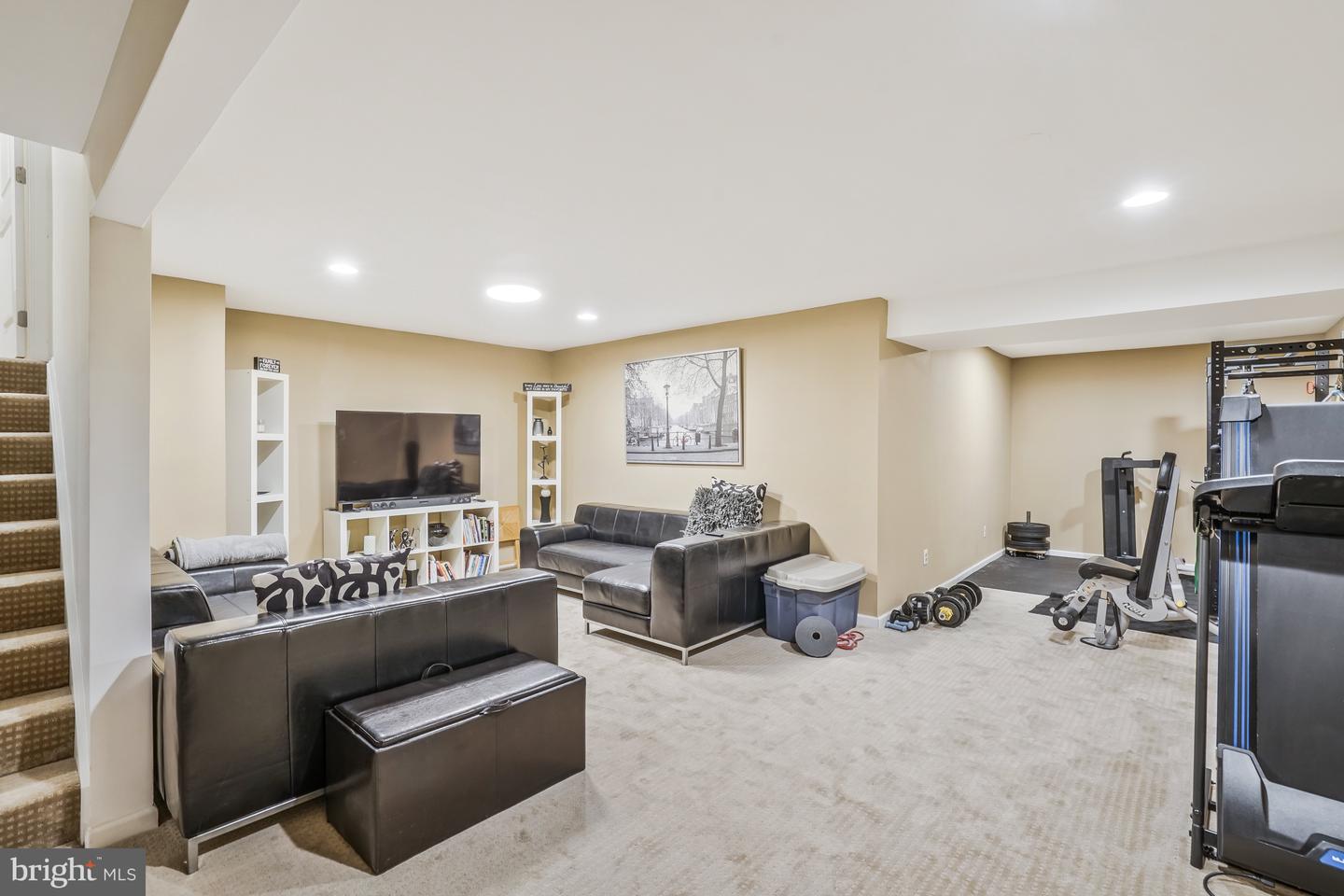 7758 Grandwind Dr