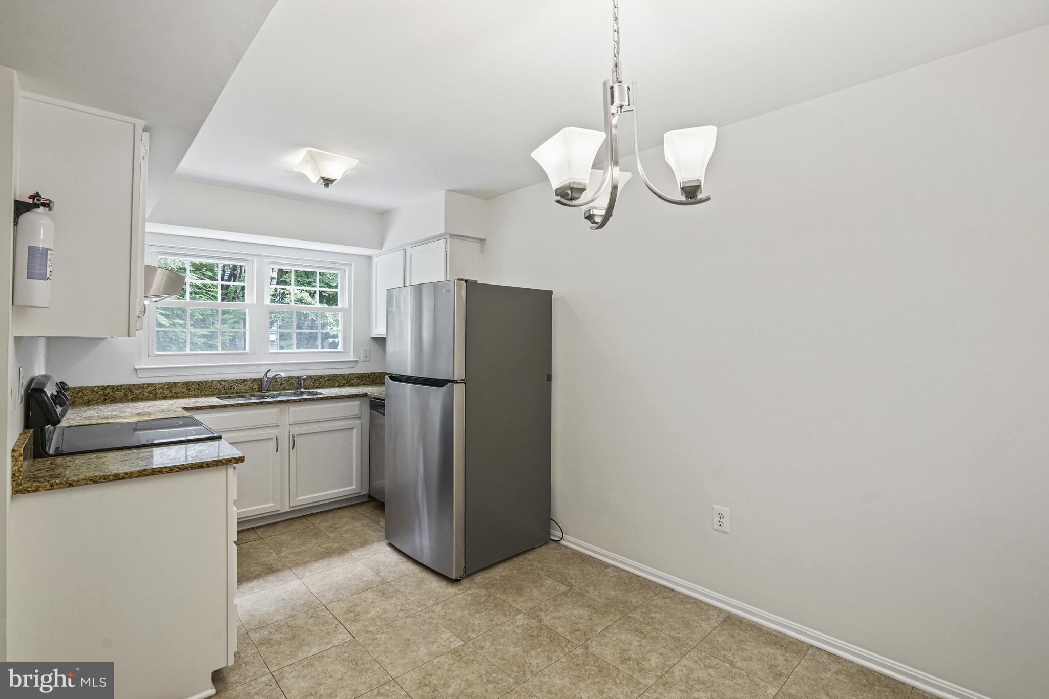 7735 Inversham Dr #174