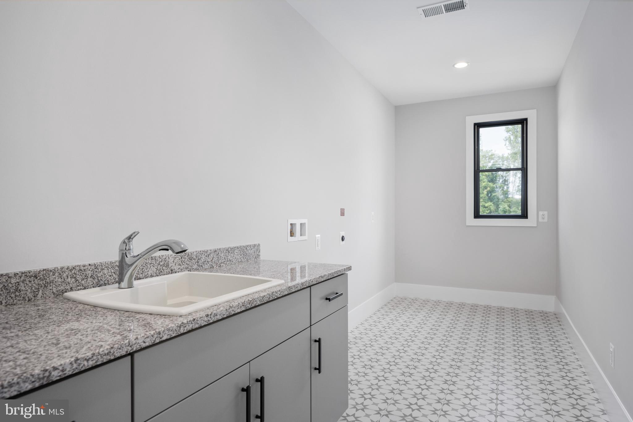 1205 RILEY PRESERVE COURT