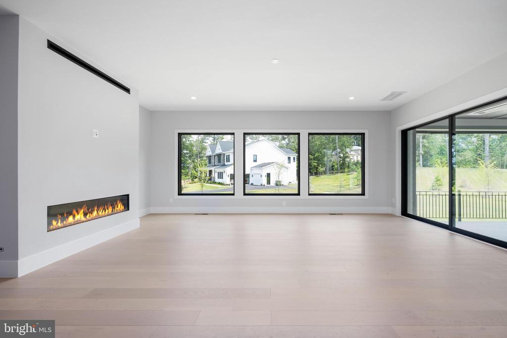 1205 RILEY PRESERVE COURT