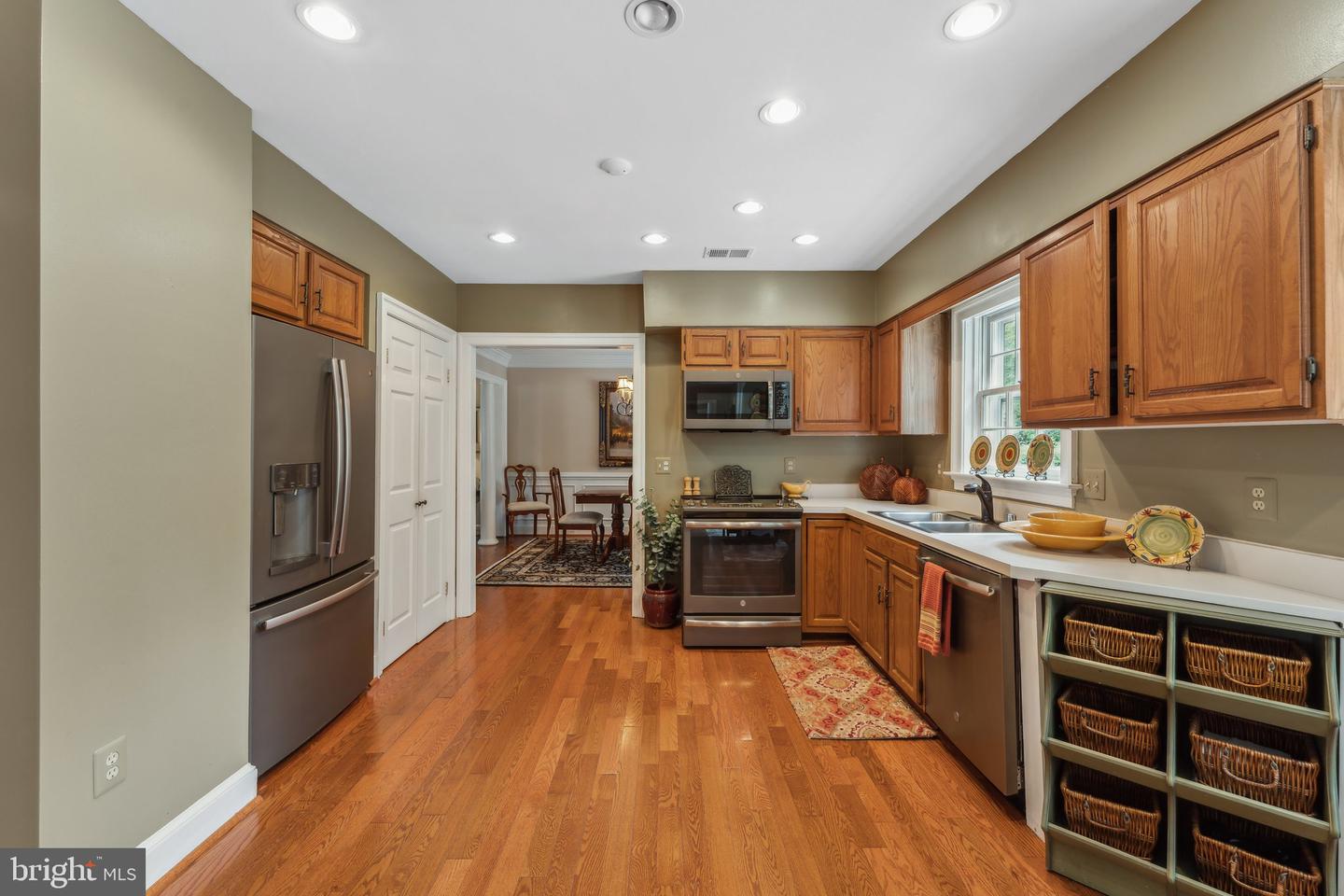 9412 Crosspointe Dr