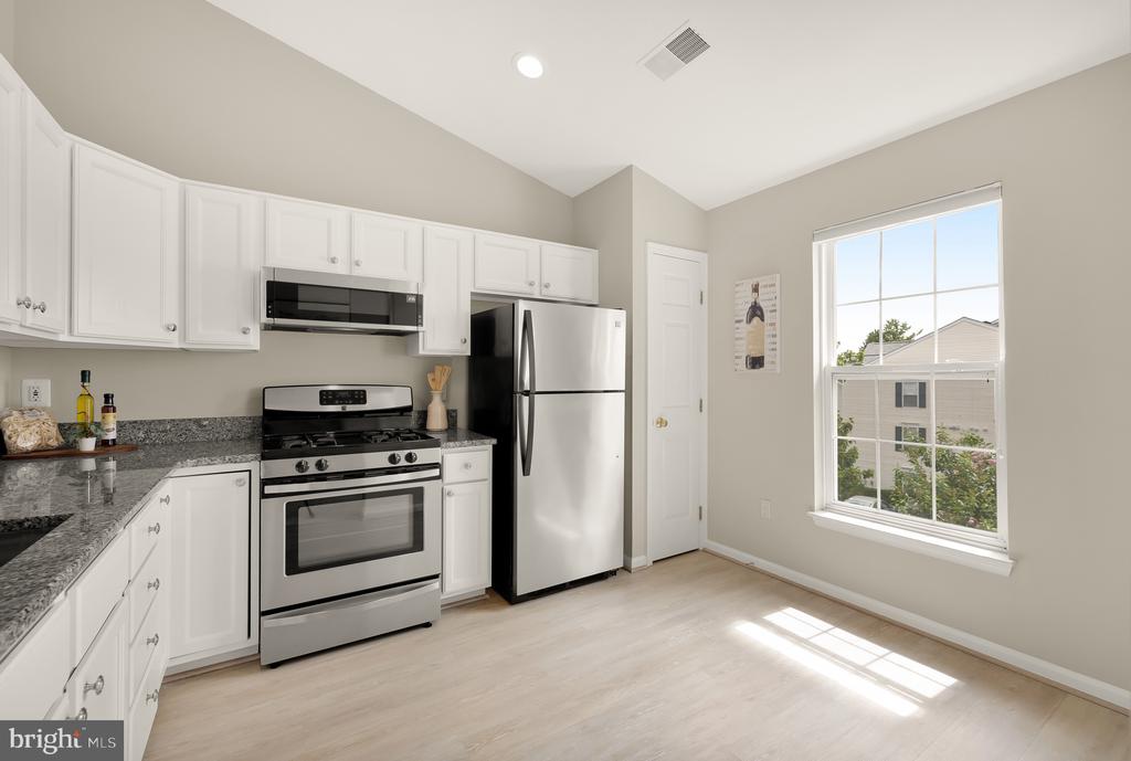 7515 SNOWPEA COURT 168