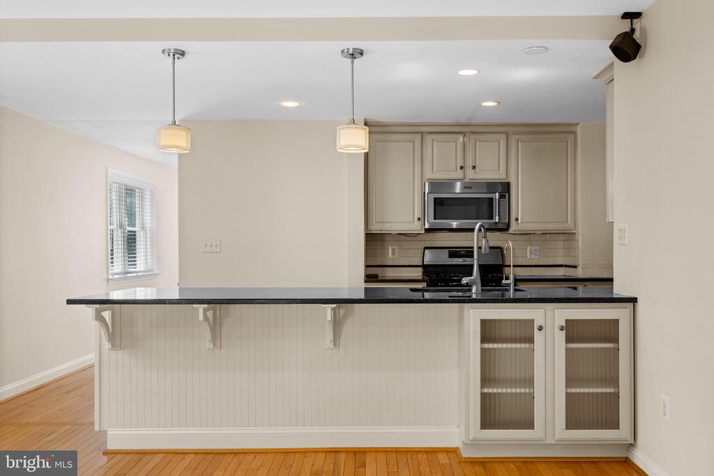 3512 GROVETON ST