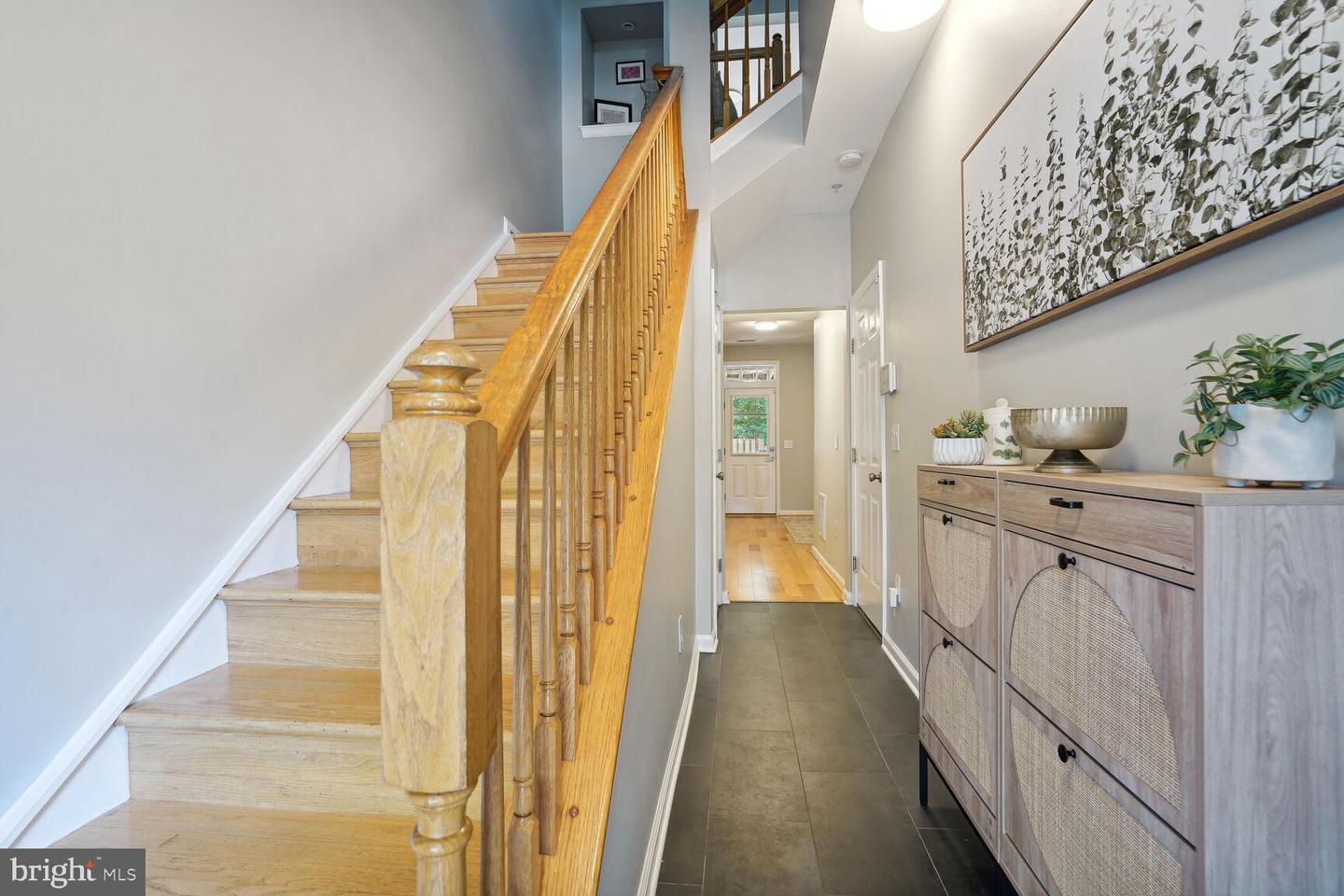 2950 HUNTINGTON GROVE SQ