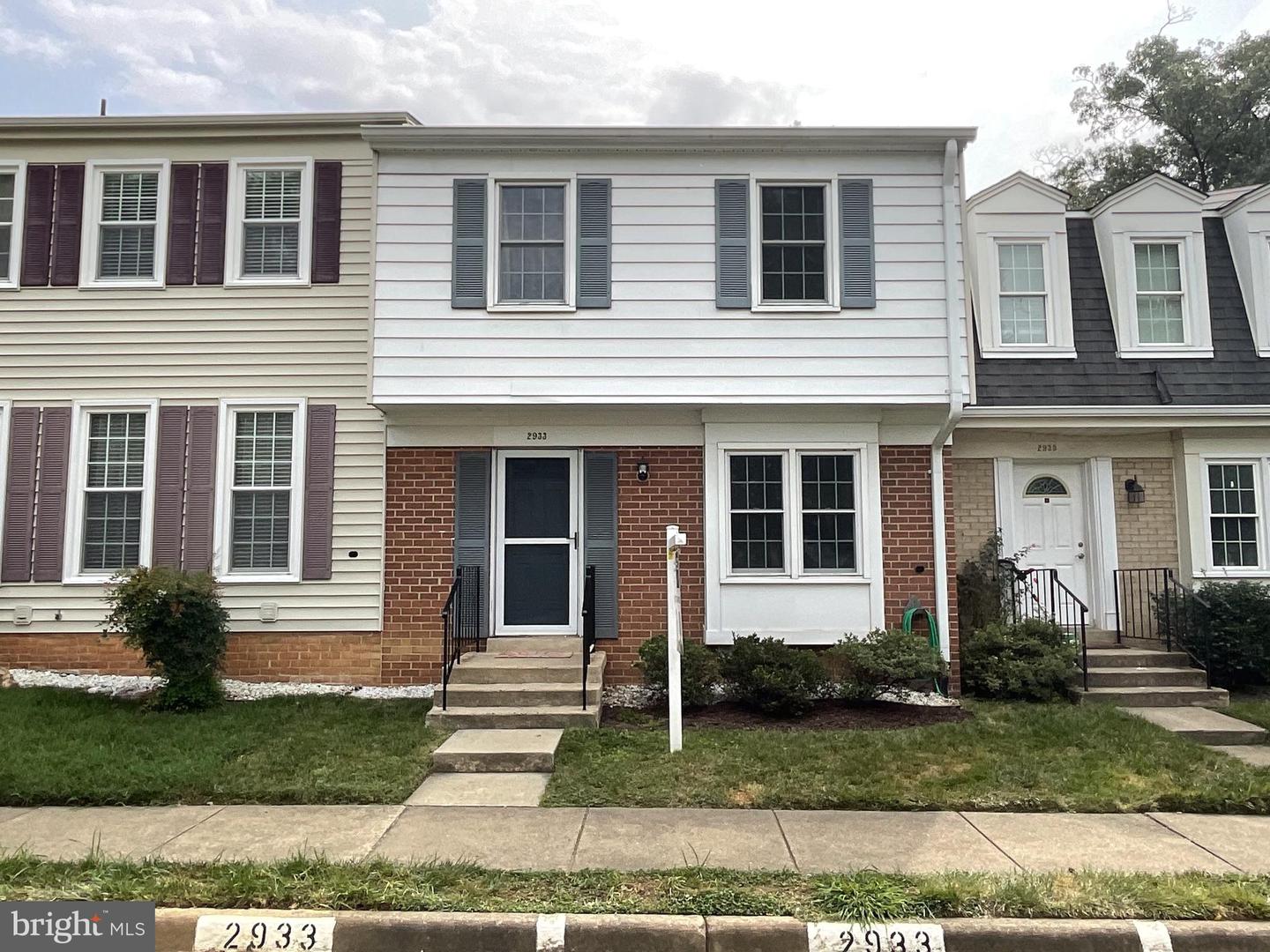 2933 CASHEL LN
