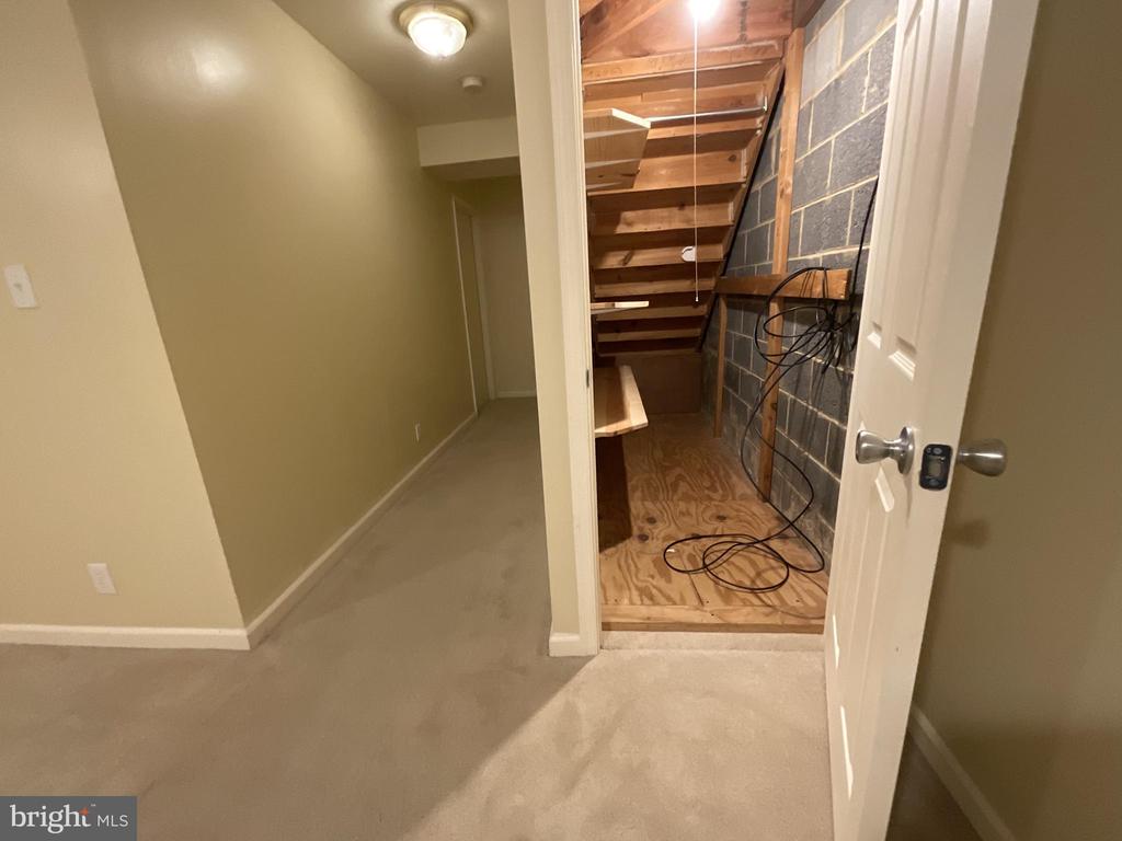 2933 CASHEL LN
