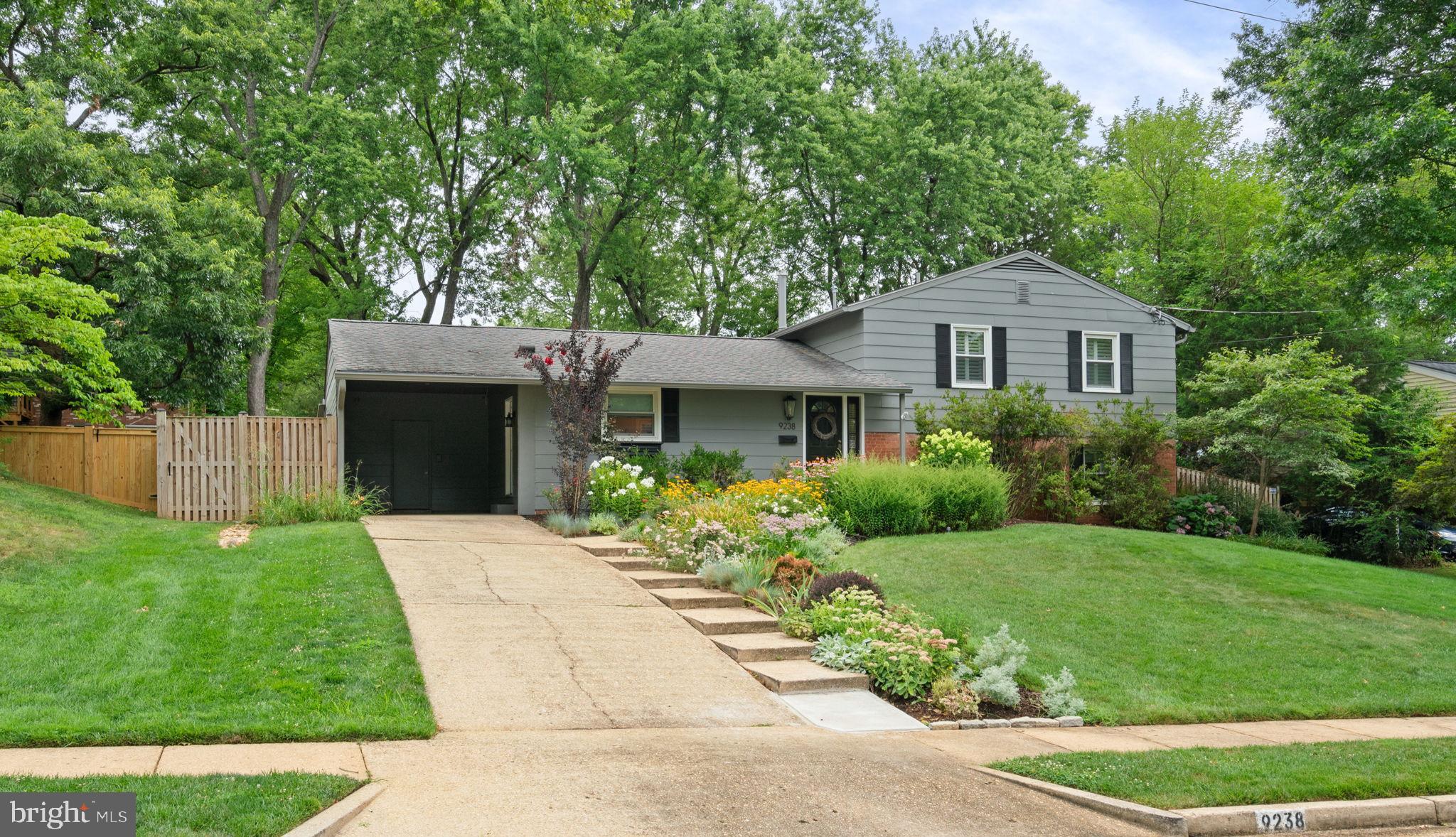 9238 Kristin Ln