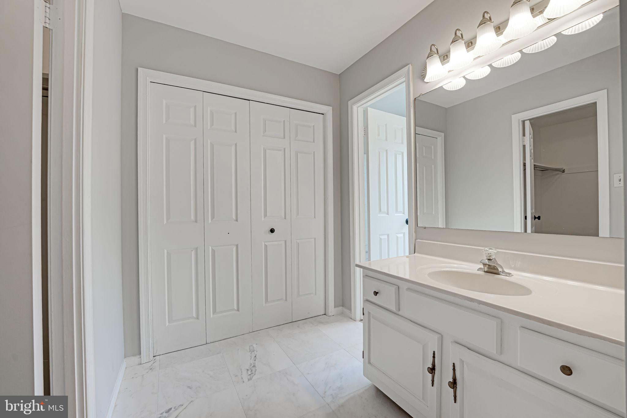 3106 BRADFORD WOOD COURT