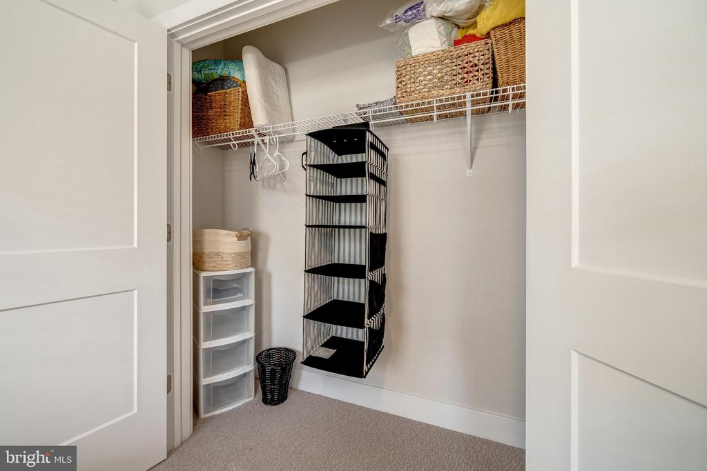 1704 BANDIT LOOP 20A