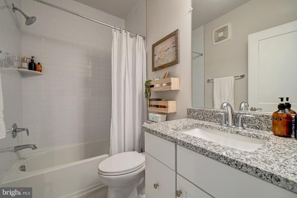 1704 BANDIT LOOP 20A
