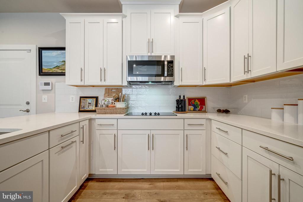 1704 BANDIT LOOP 20A