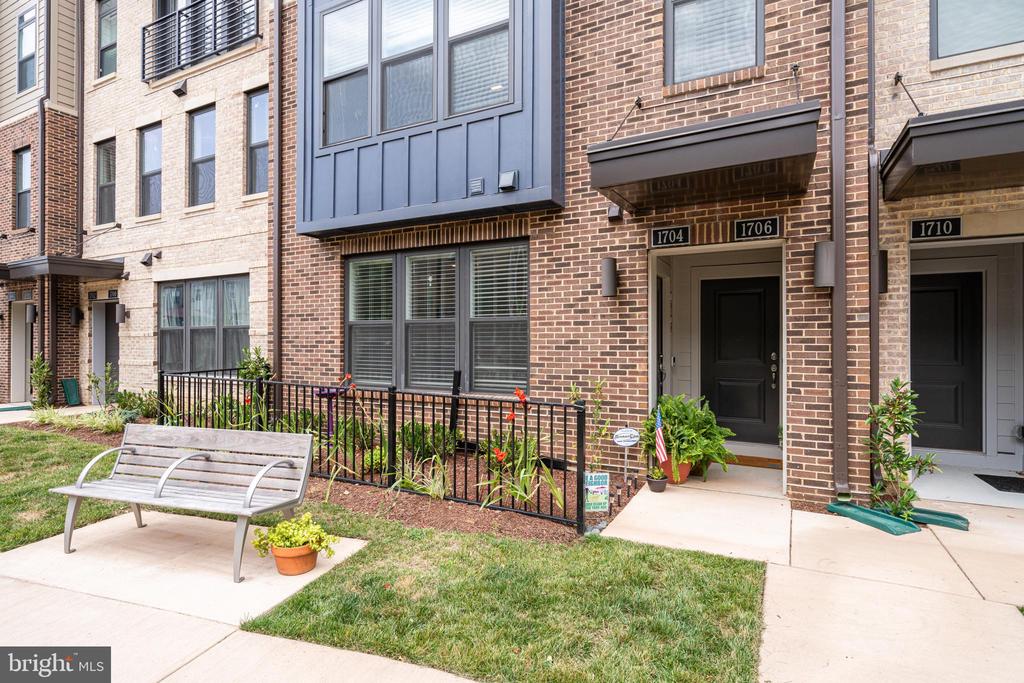 1704 BANDIT LOOP 20A
