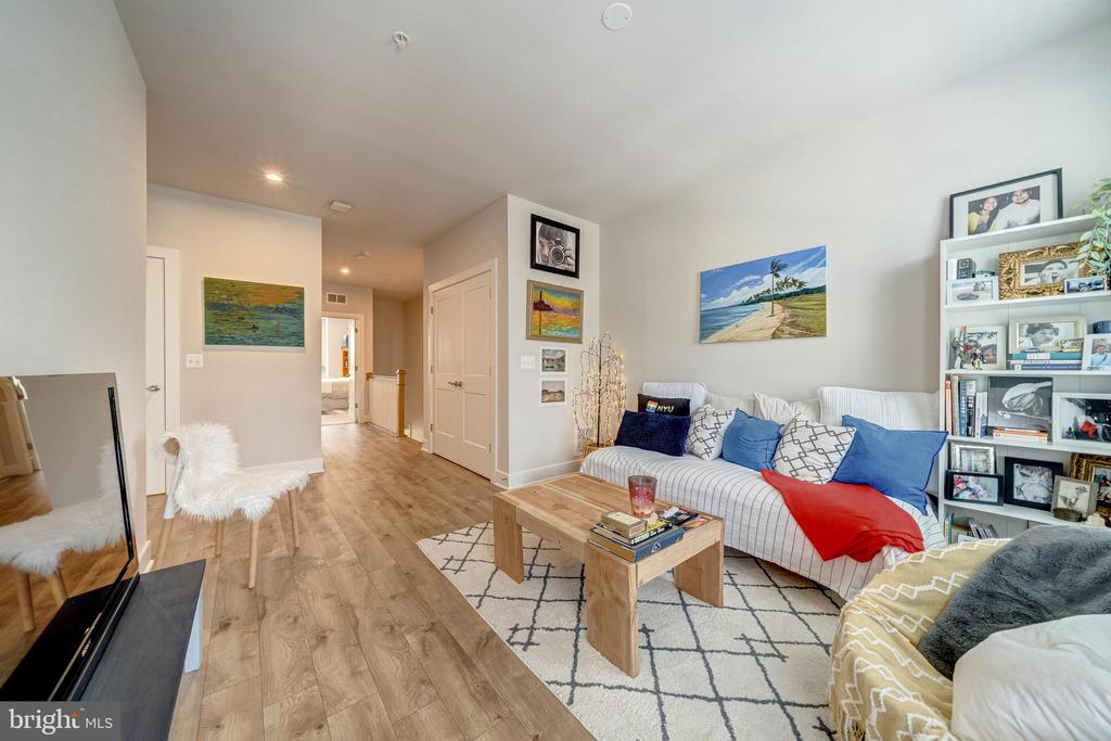 1704 BANDIT LOOP 20A