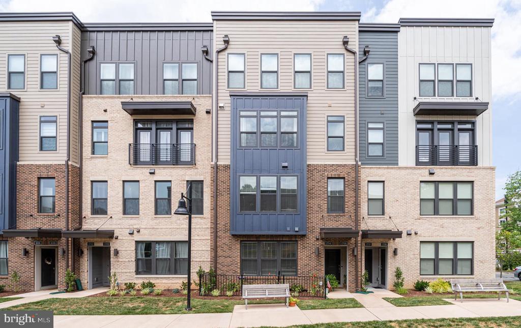 1704 BANDIT LOOP 20A