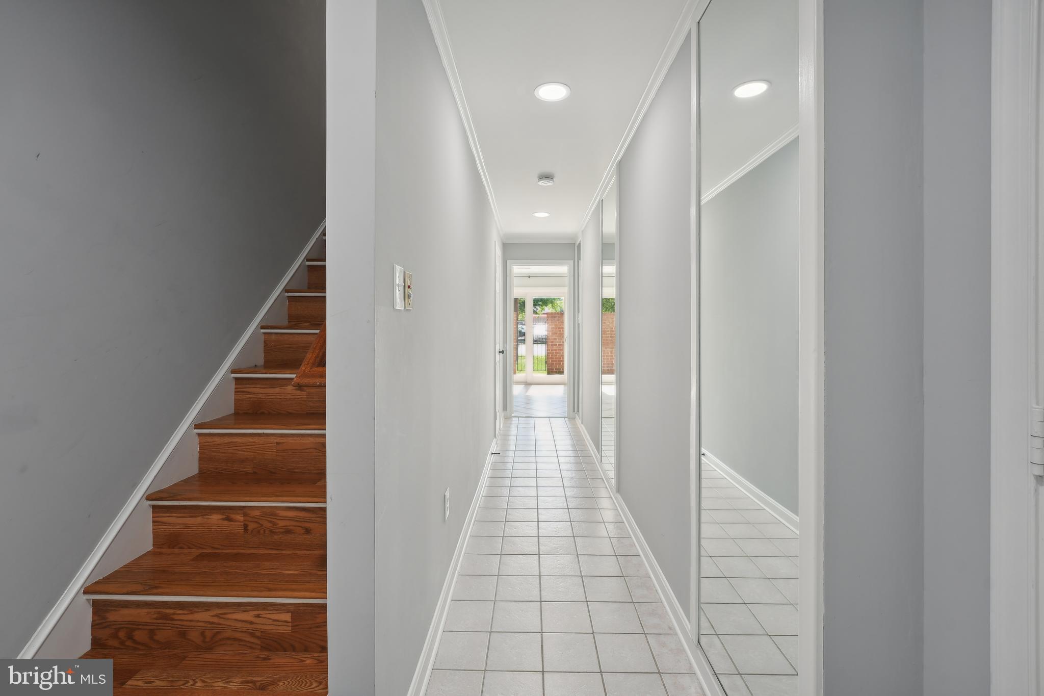 4735 IRVIN SQ
