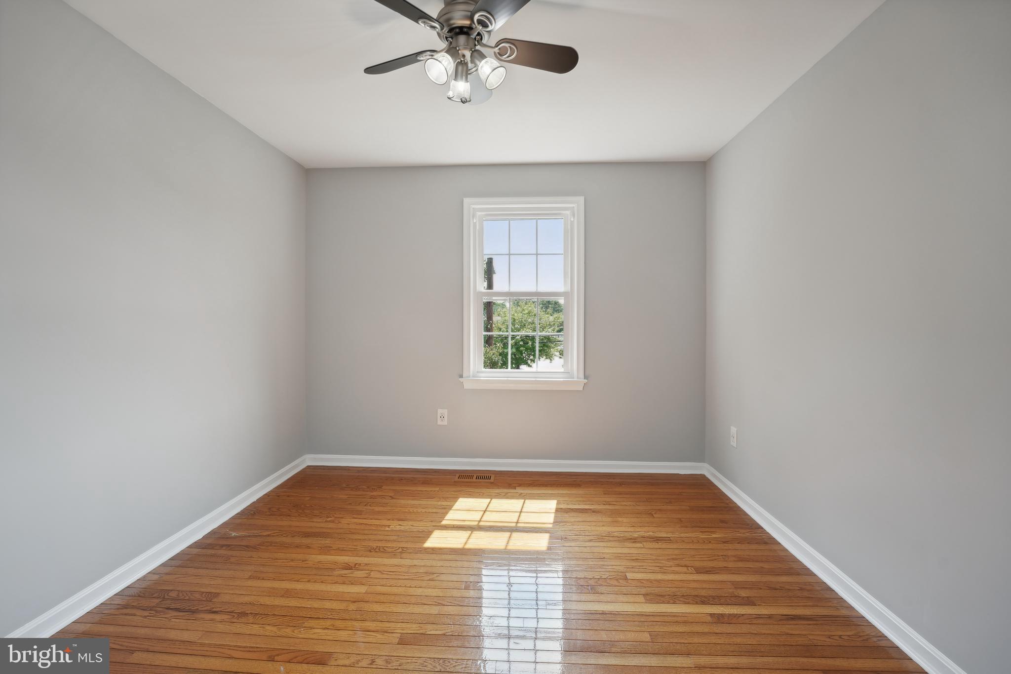 4735 IRVIN SQ