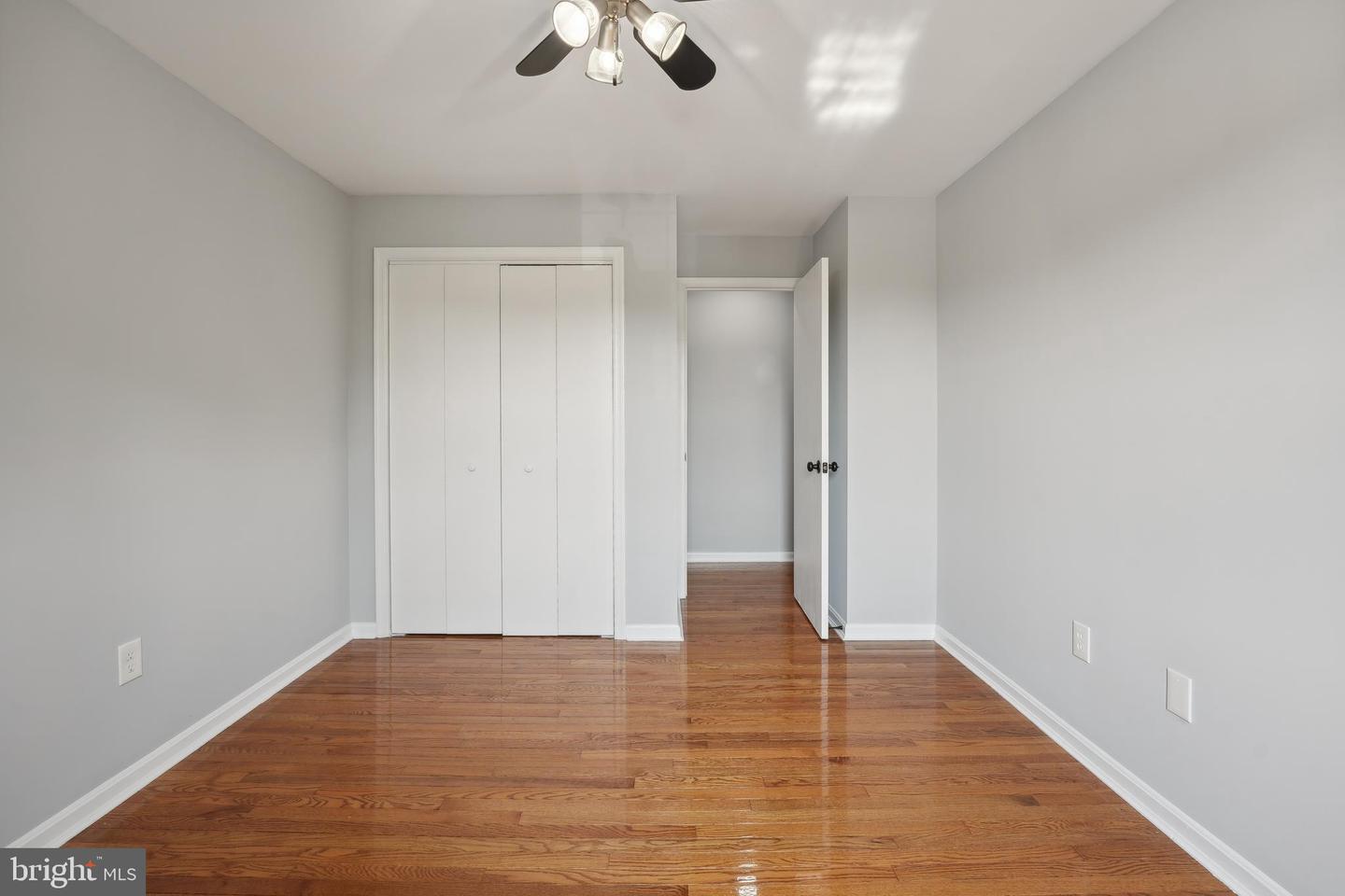 4735 IRVIN SQ