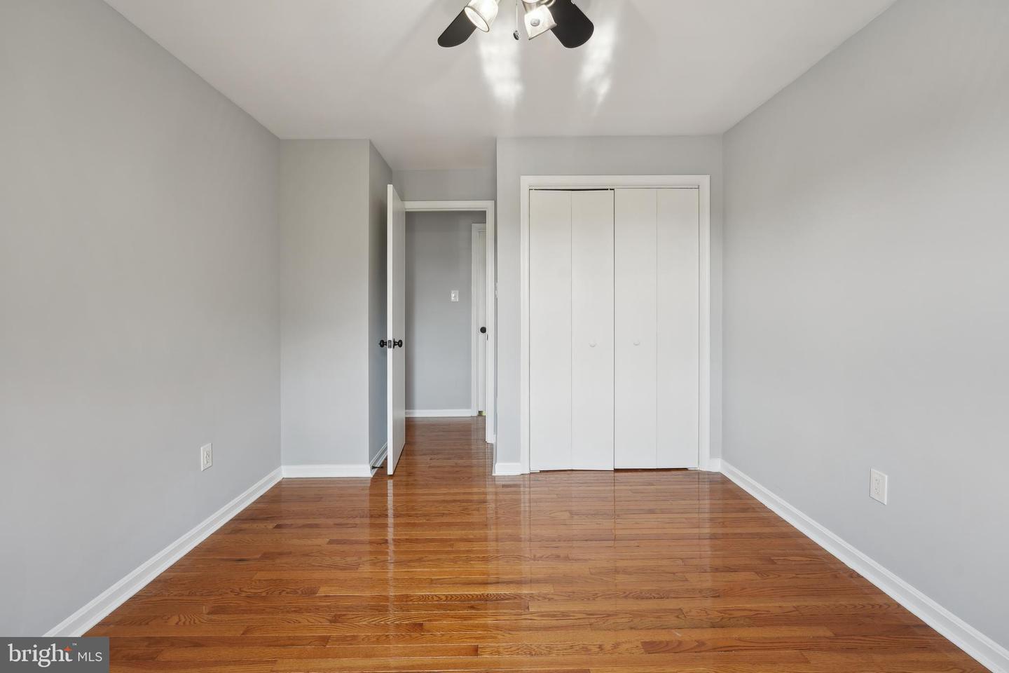 4735 IRVIN SQ