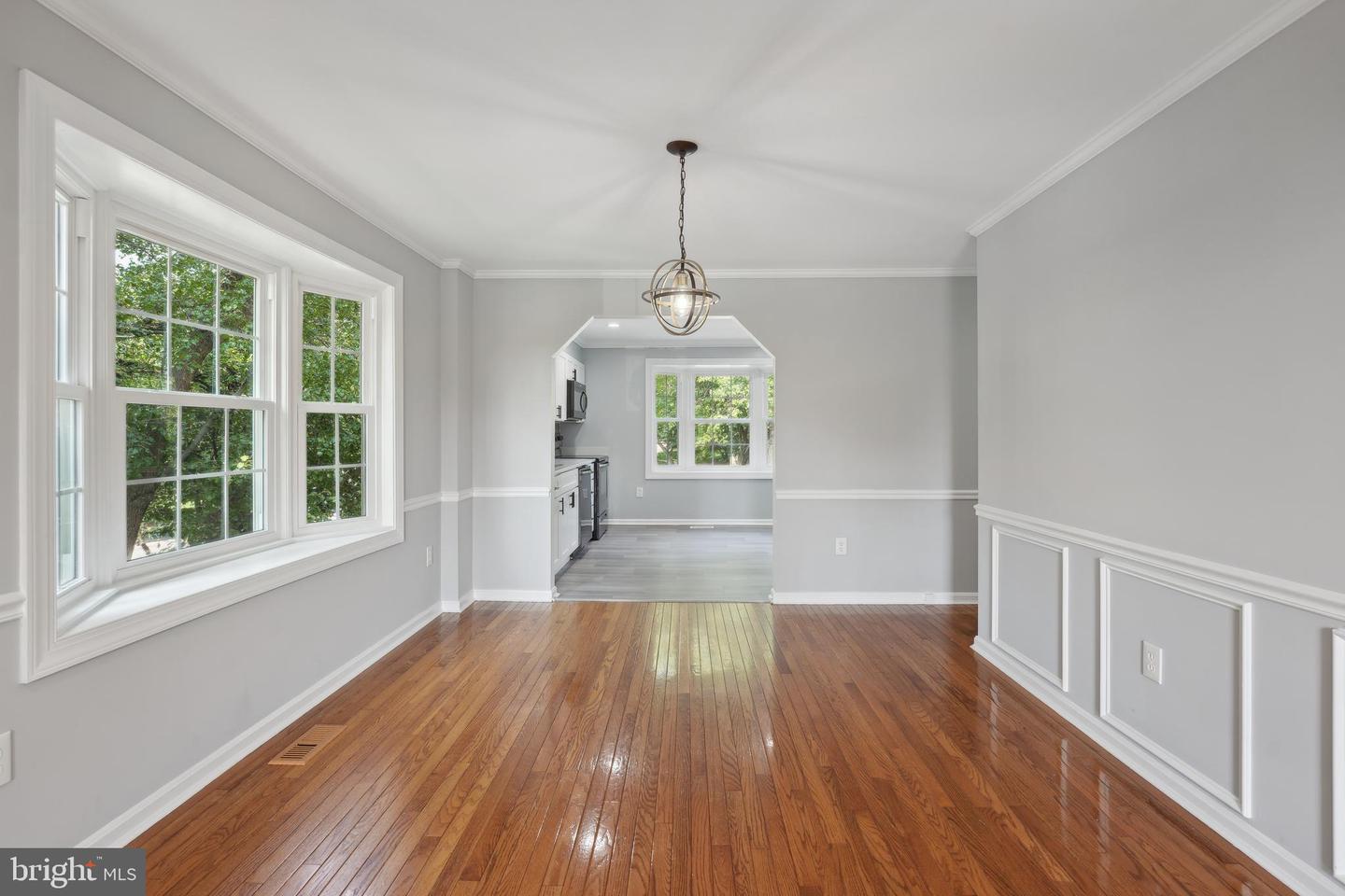 4735 IRVIN SQ