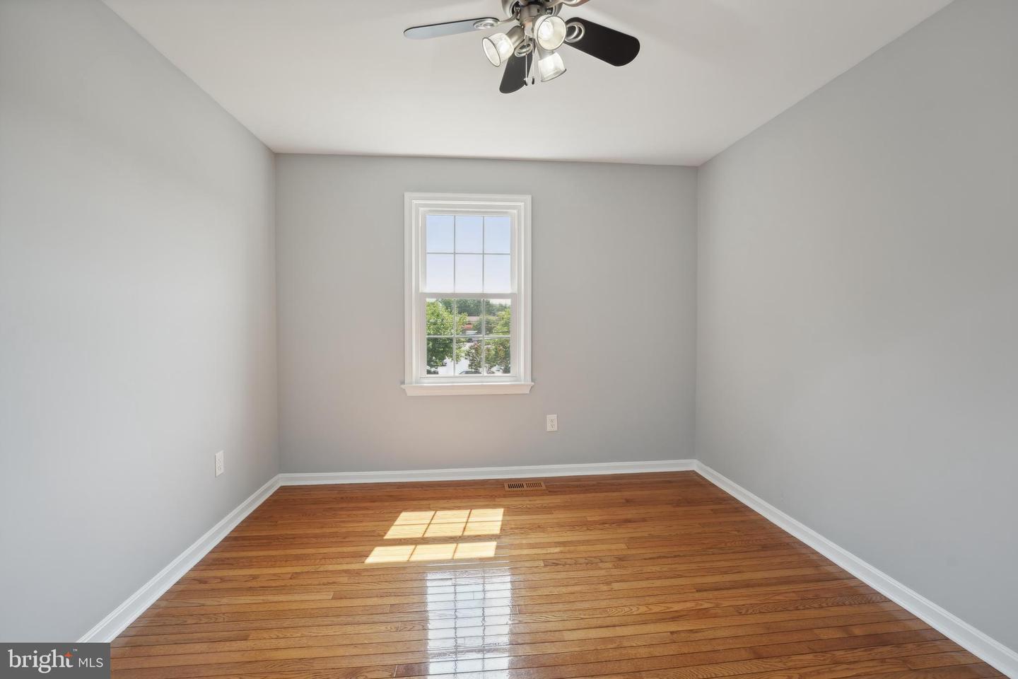 4735 IRVIN SQ