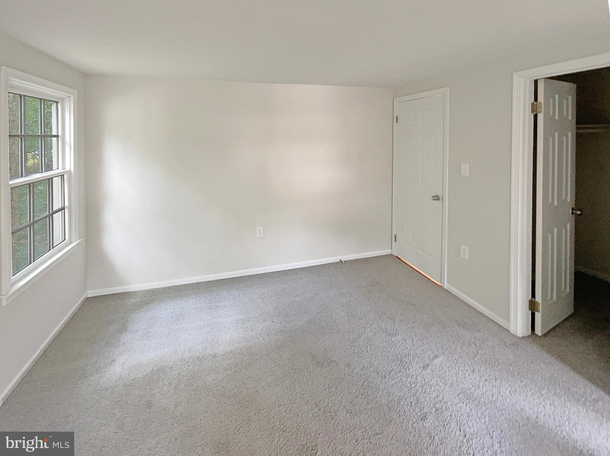 5932 New England Woods Dr