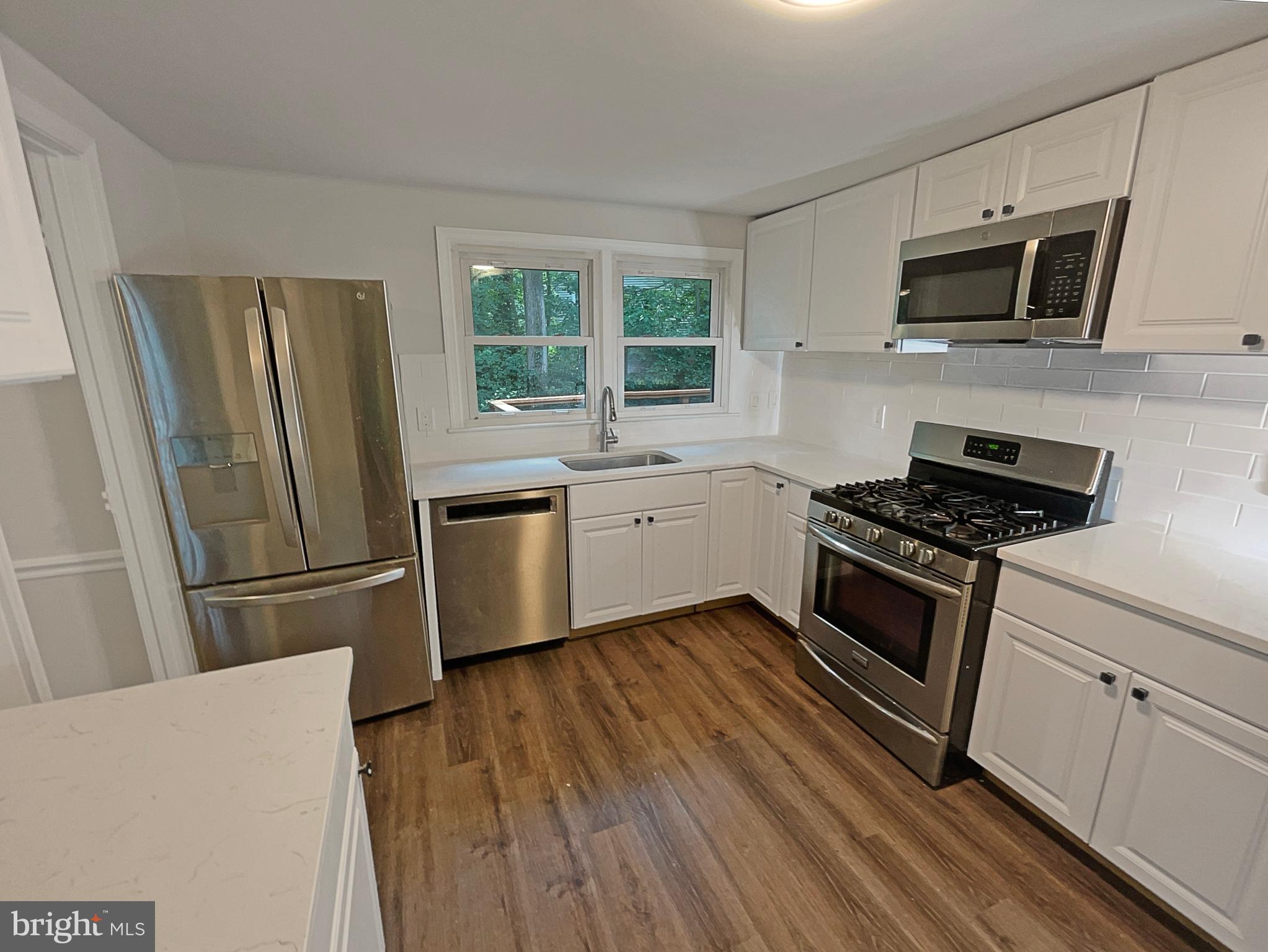 5932 New England Woods Dr