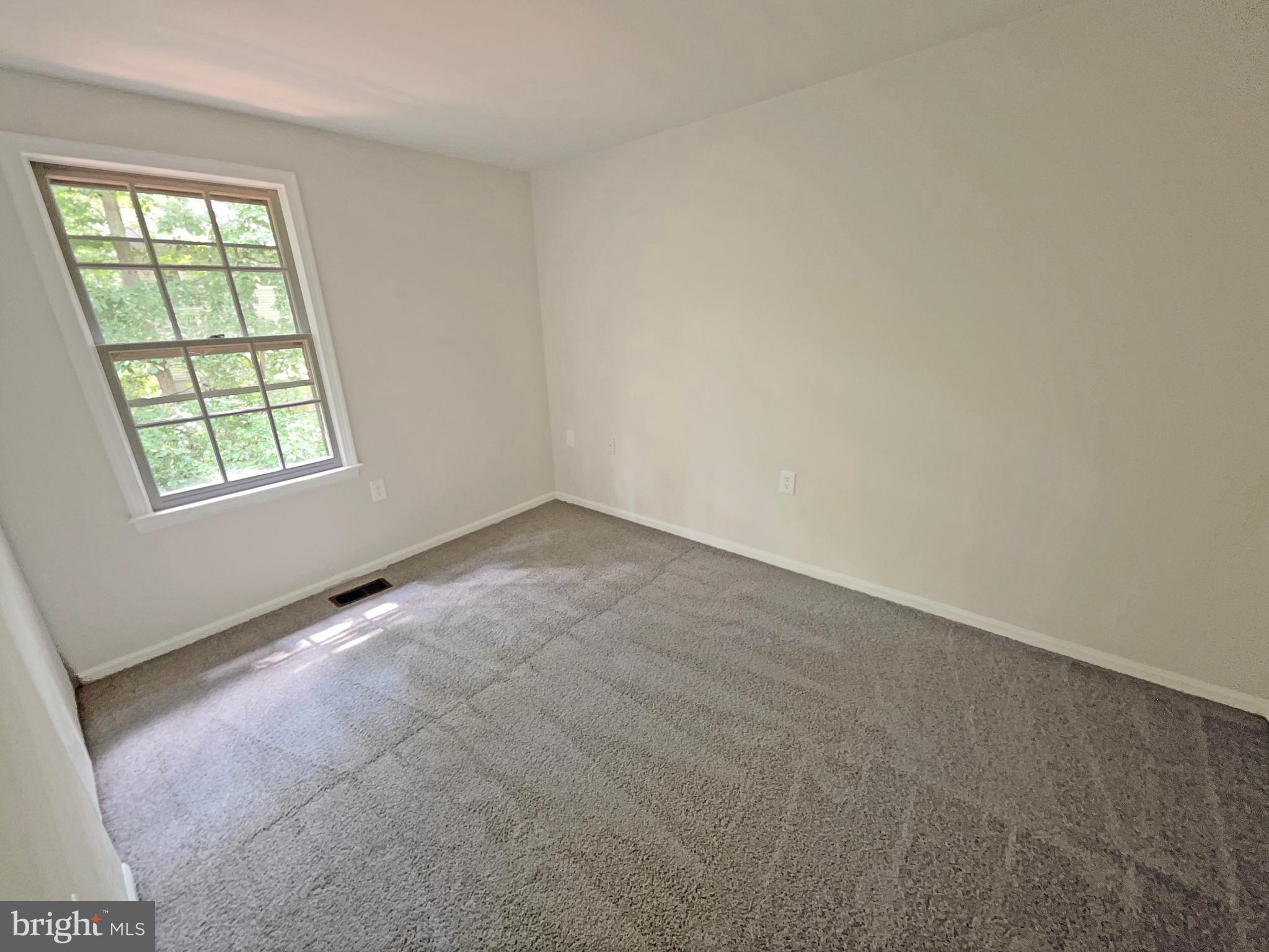 5932 New England Woods Dr