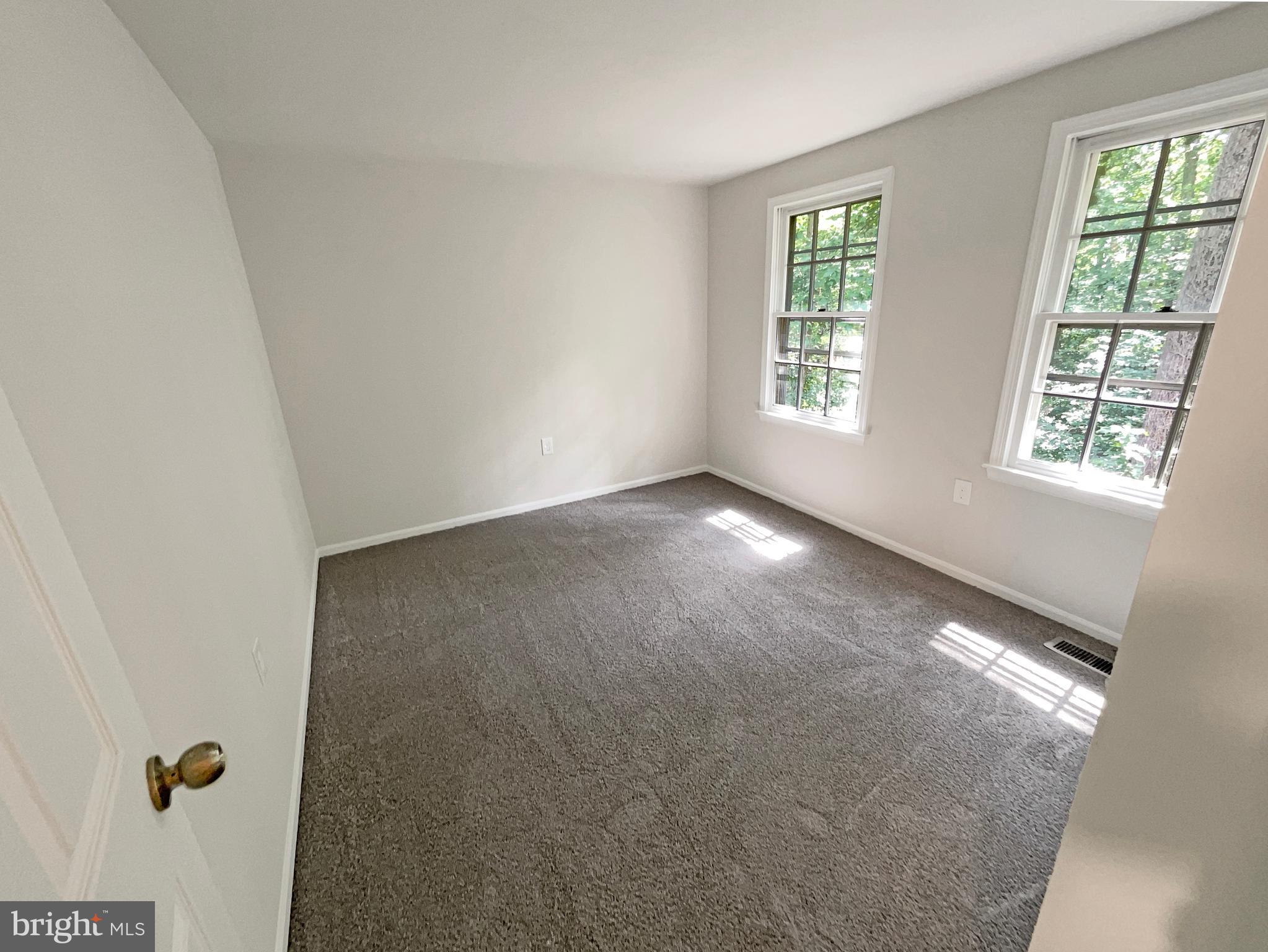 5932 New England Woods Dr